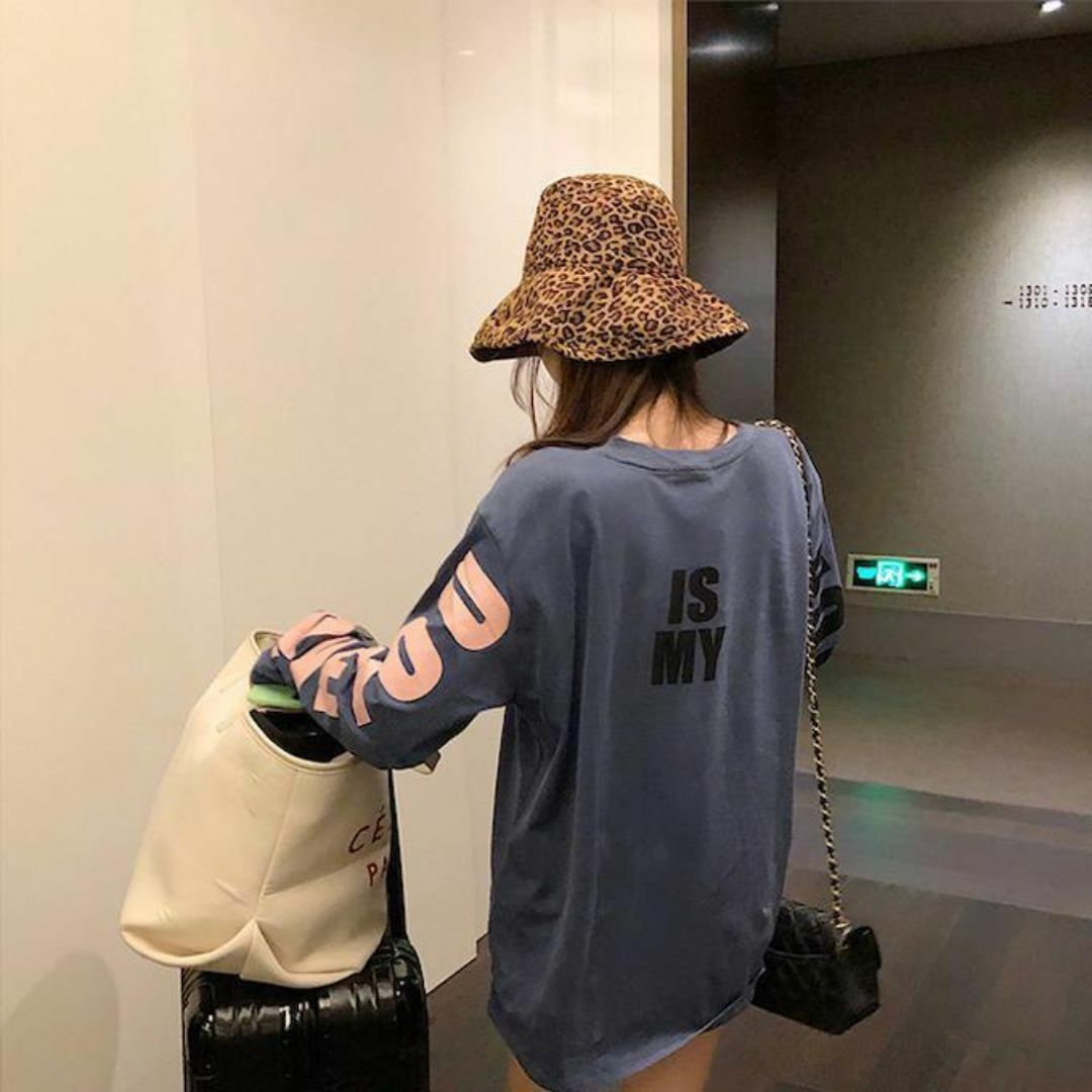 長袖 ロングTシャツ カットソー M ロゴ オーバーサイズ ネイビー 韓国 レディースのトップス(Tシャツ(長袖/七分))の商品写真