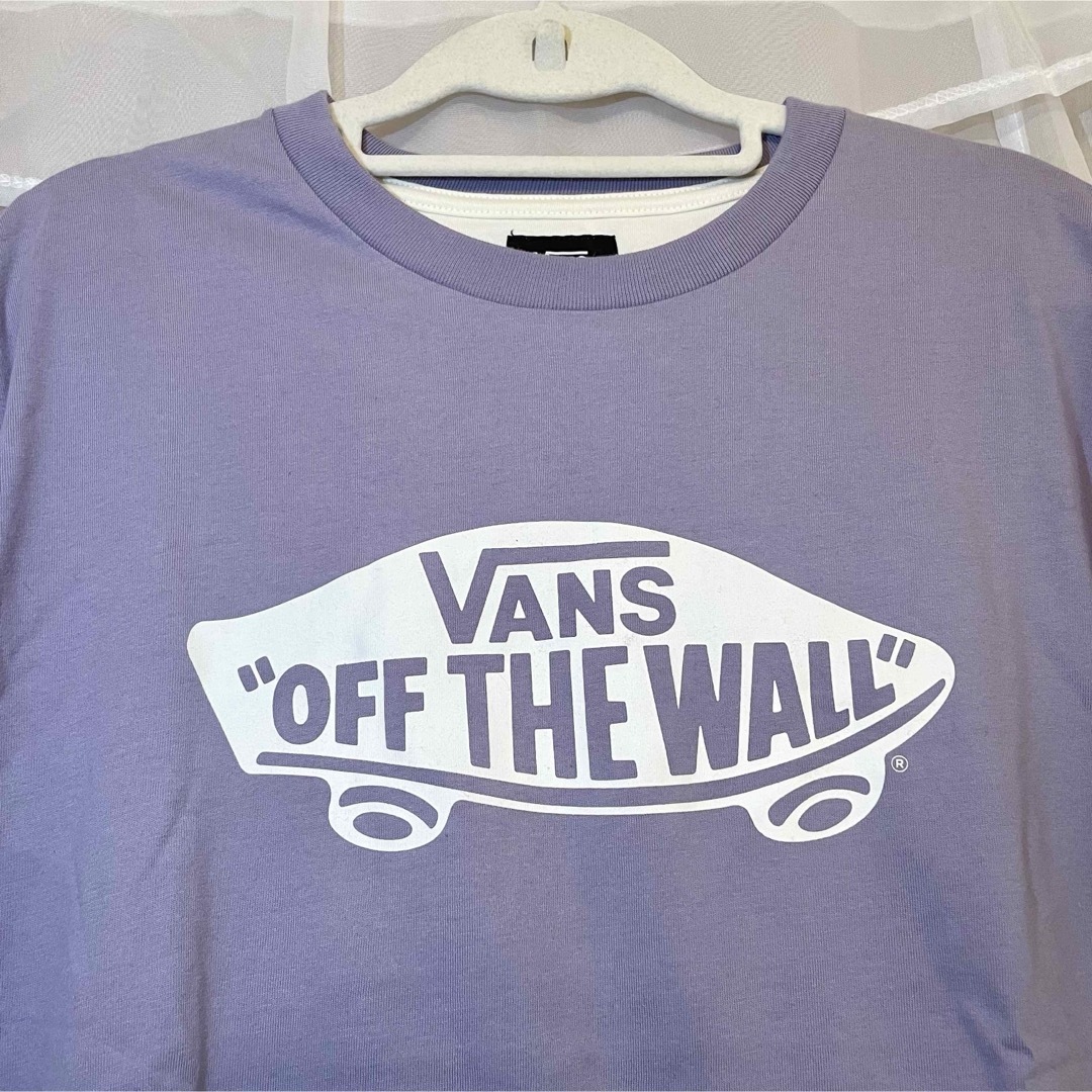 VANS(ヴァンズ)の☆新品☆ VANS ヴァンズ　Tシャツ　パープル　S レディースのトップス(Tシャツ(半袖/袖なし))の商品写真