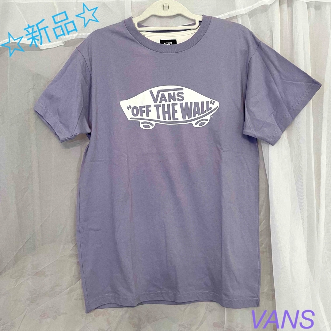 VANS(ヴァンズ)の☆新品☆ VANS ヴァンズ　Tシャツ　パープル　S レディースのトップス(Tシャツ(半袖/袖なし))の商品写真