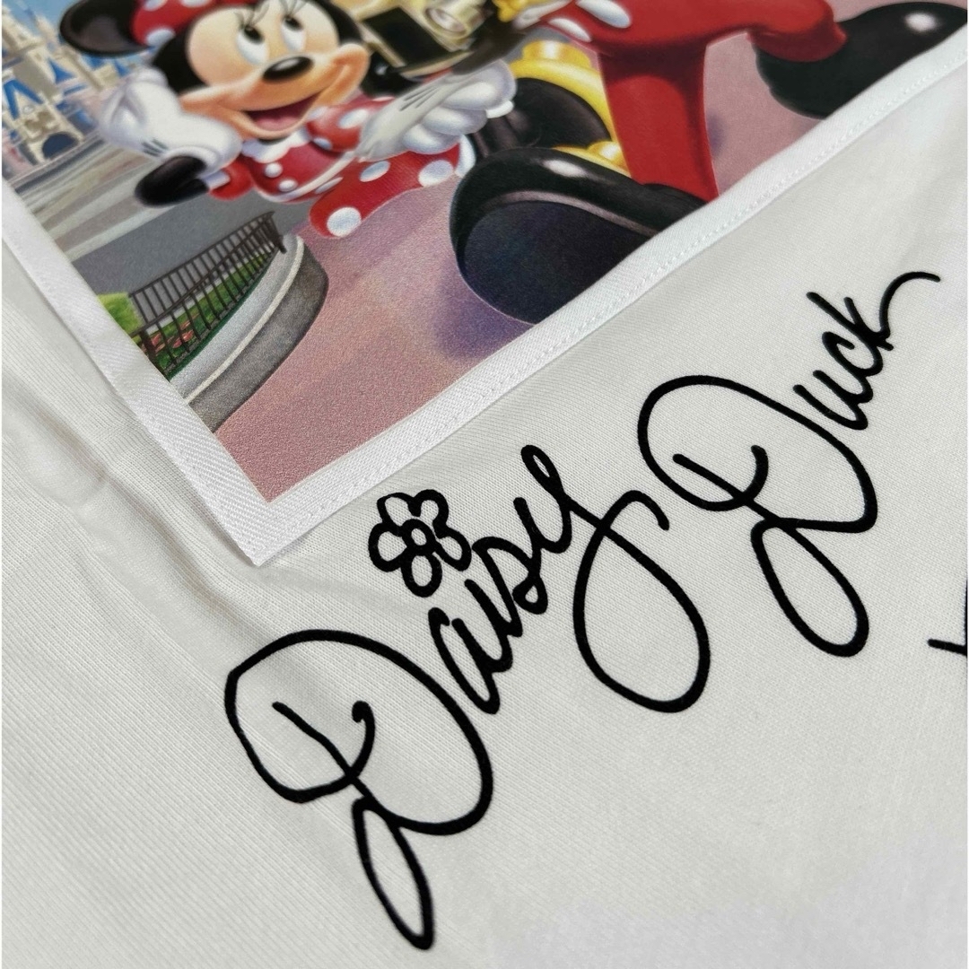 Disney(ディズニー)のディズニー　サイン　Tシャツ　ホワイト　Lサイズ　半袖　ミッキー エンタメ/ホビーのおもちゃ/ぬいぐるみ(キャラクターグッズ)の商品写真