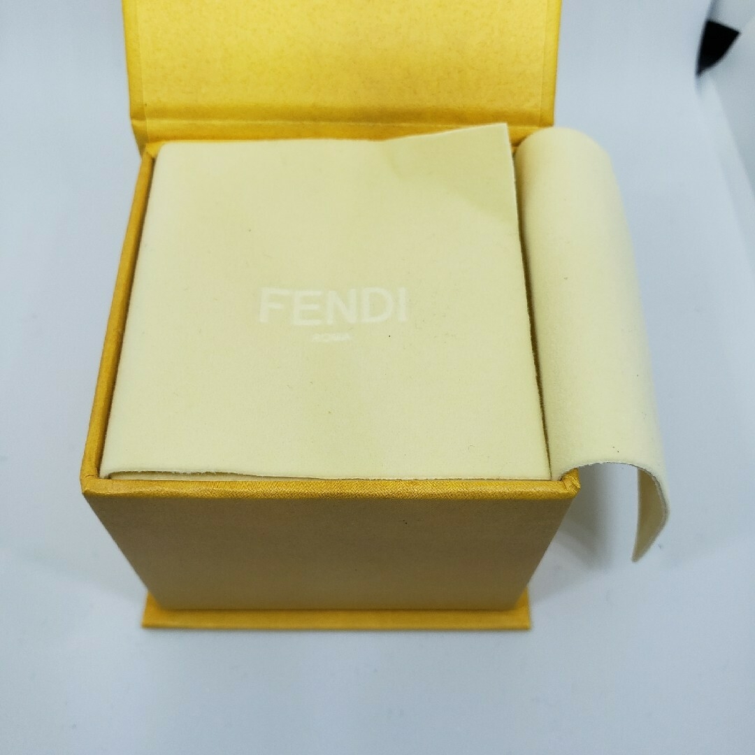 FENDI(フェンディ)の【お値下げ】サイズM 　FENDI　フェンディ　バケットリング　ゴールド レディースのアクセサリー(リング(指輪))の商品写真