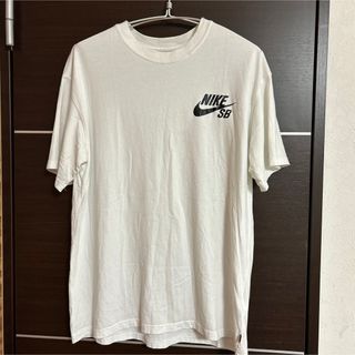 NIKE - GW価格！！NIKE SB ナイキ エスビー Tシャツ　白　ワンポイント