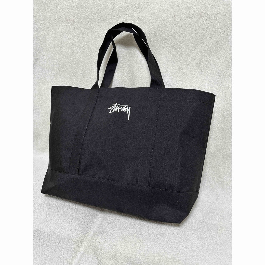 STUSSY(ステューシー)のSTUSSY  ステューシー　トートバッグ　バッグ　黒　 レディースのバッグ(トートバッグ)の商品写真