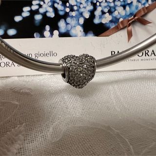 パンドラ(PANDORA)のパンドラPave Heart チャーム　正規品(チャーム)