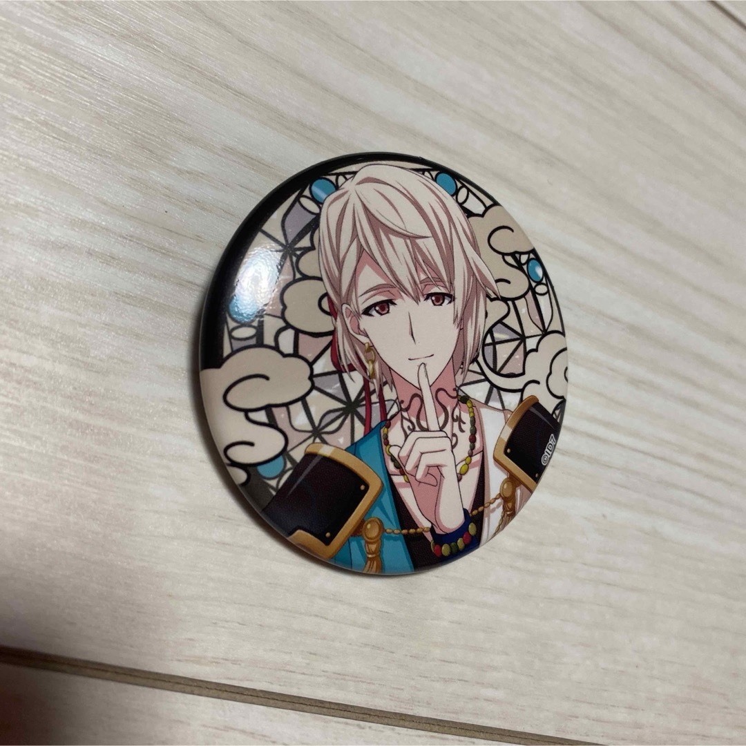 棗巳波 妖万華鏡 空虚咎送り 獣憑き キャラバッジ 缶バッジ AGF アイナナ エンタメ/ホビーのアニメグッズ(バッジ/ピンバッジ)の商品写真