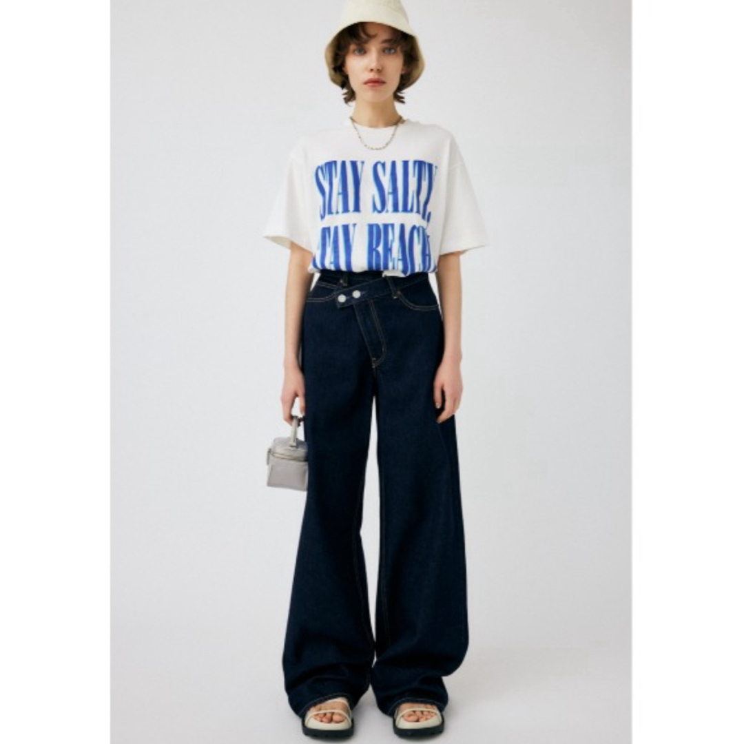 moussy(マウジー)のcross waist wide straight レディースのパンツ(デニム/ジーンズ)の商品写真