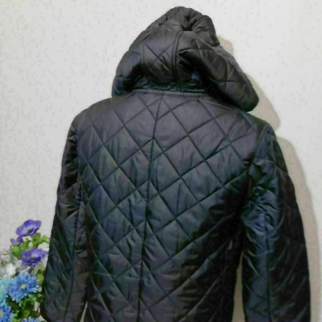ル・シェルドハリス　ダウンジャケット　Mサイズ　紺色系 レディースのジャケット/アウター(ダウンジャケット)の商品写真