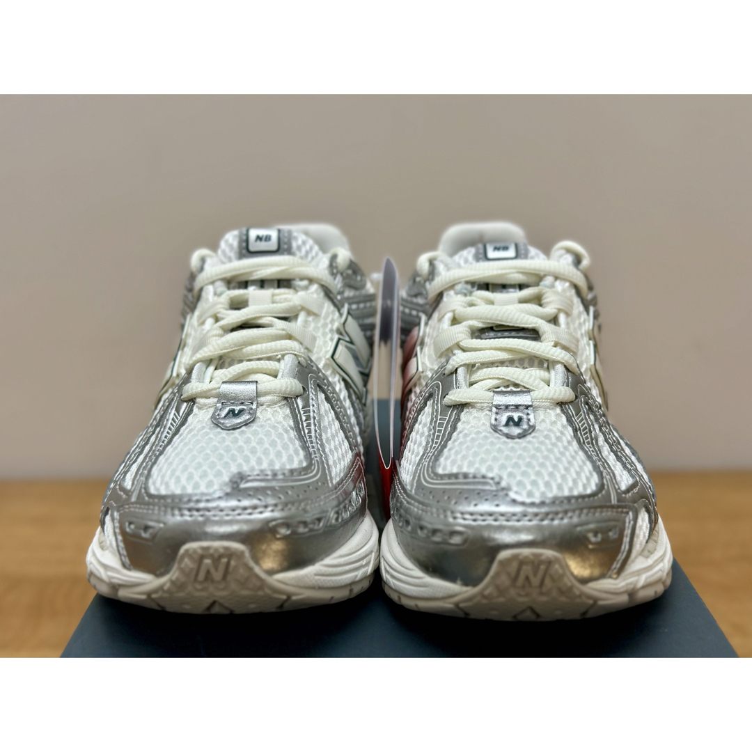 New Balance(ニューバランス)の1点のみ！New Balance M1906REE 24.0 ニューバランス レディースの靴/シューズ(スニーカー)の商品写真