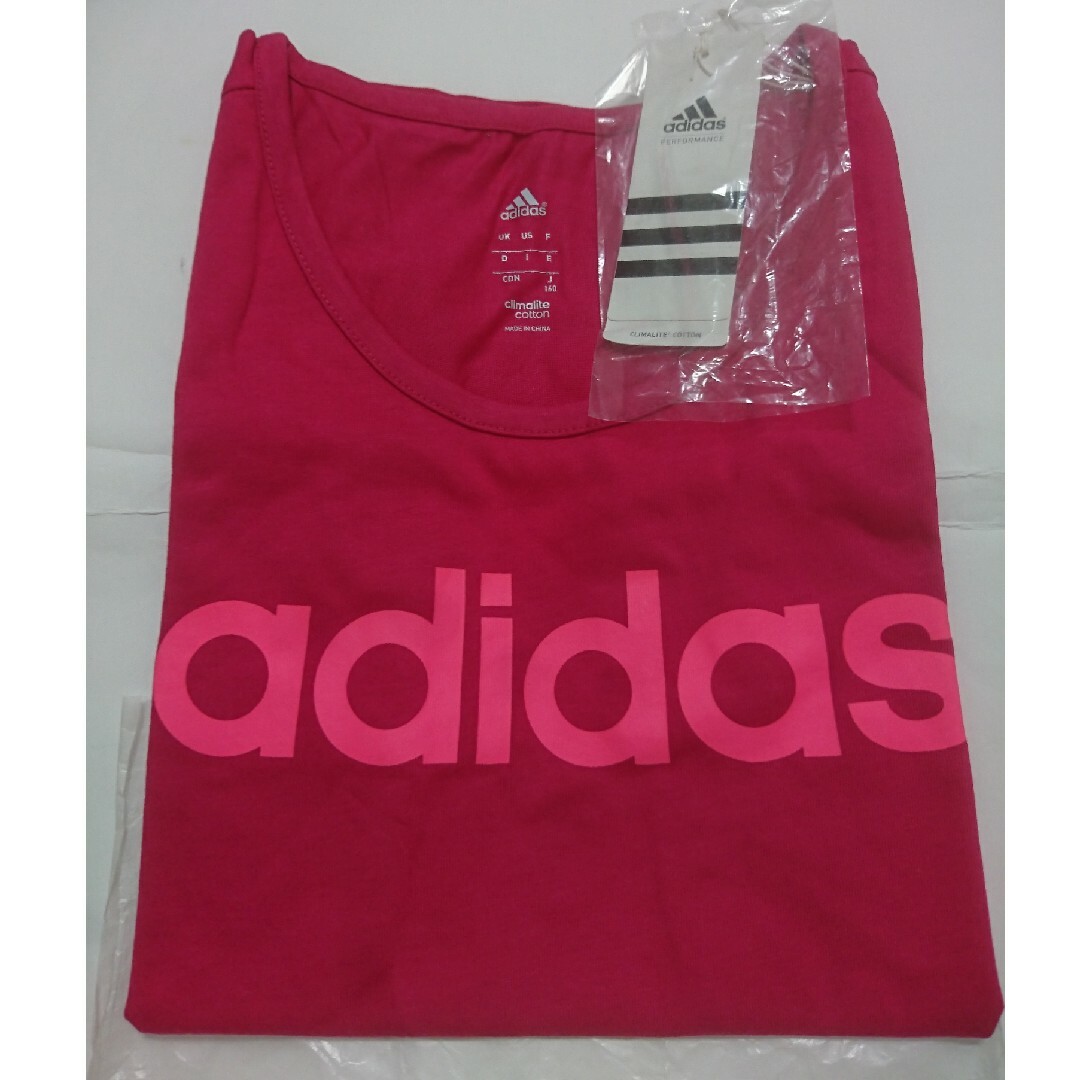 adidas(アディダス)のadidas Tシャツ キッズ キッズ/ベビー/マタニティのキッズ服女の子用(90cm~)(Tシャツ/カットソー)の商品写真