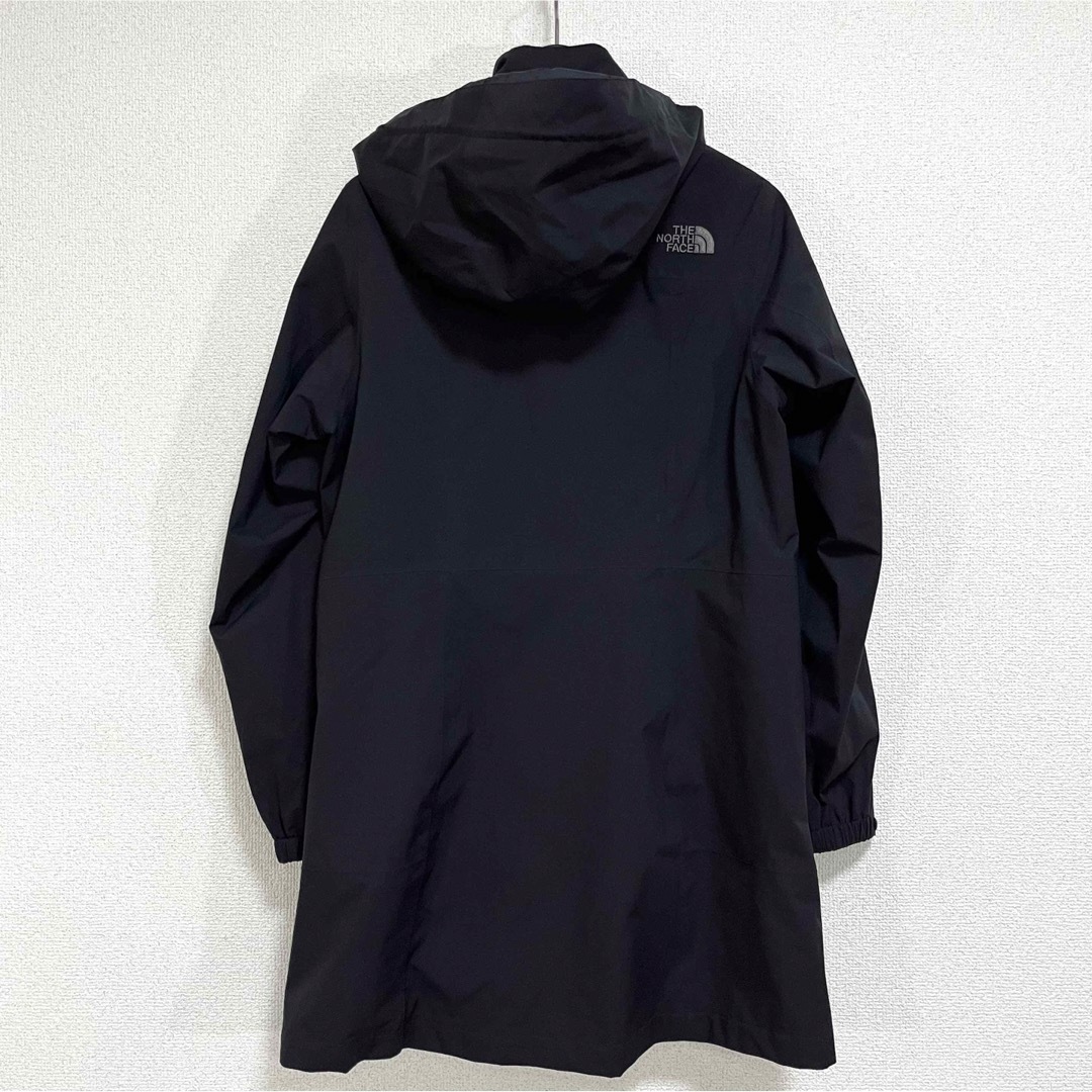 THE NORTH FACE(ザノースフェイス)の極美品 ノースフェイス マウンテンコート レディースS 黒 透湿防水 フード着脱 レディースのジャケット/アウター(ロングコート)の商品写真