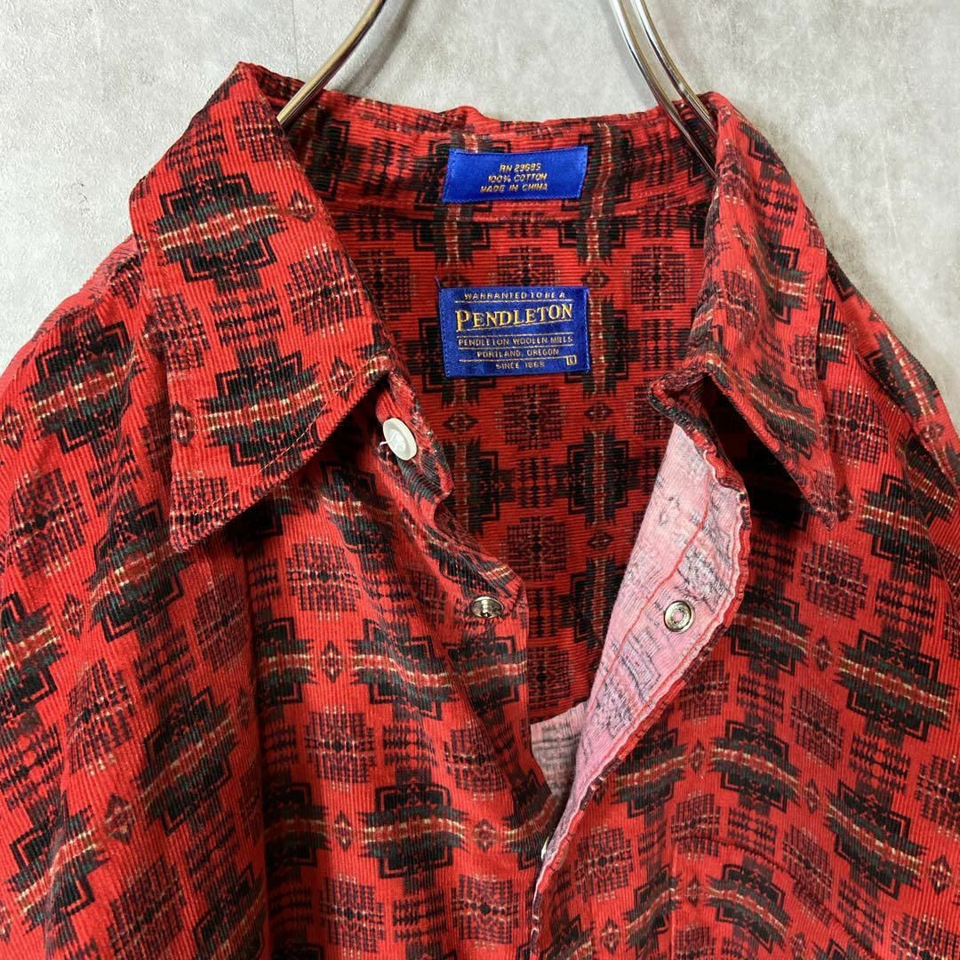 PENDLETON(ペンドルトン)の【総柄ネイティブデザイン】PENDLETON古着赤黒　羽織にも使える1枚◎ メンズのトップス(シャツ)の商品写真