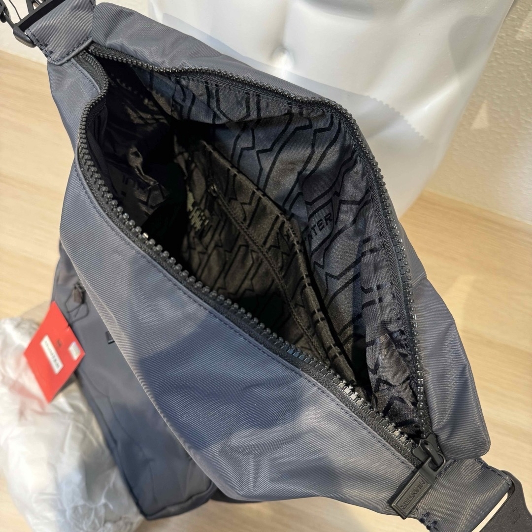 HUNTER(ハンター)の20ℓ新品HUNTERハンターラージリュックサックバックパック防水ナイロン通勤 レディースのバッグ(リュック/バックパック)の商品写真