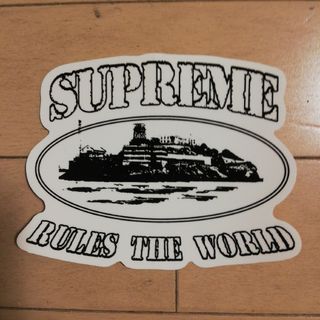 Supreme - SUPREME CORTEIZ RULES THE WORLD STICKER