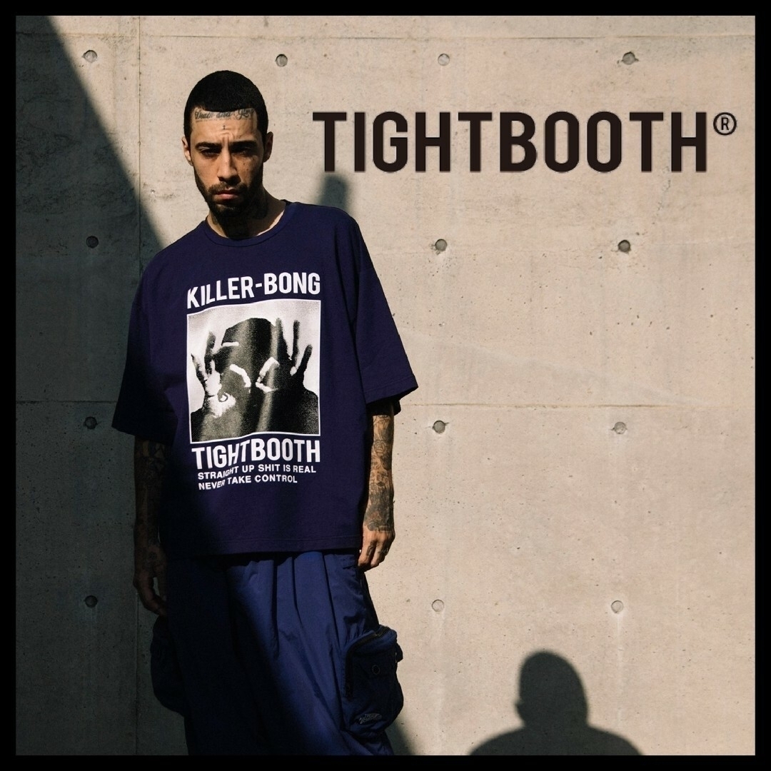 【TIGHTBOOTH】killer-bong コラボ　ハンドサイン　Tシャツ メンズのトップス(Tシャツ/カットソー(半袖/袖なし))の商品写真