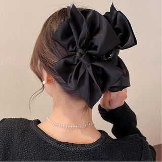 【残り僅か】ヘアクリップ　リボン　上品　ヘアアクセサリー　おしゃれ　シンプル　黒(バレッタ/ヘアクリップ)