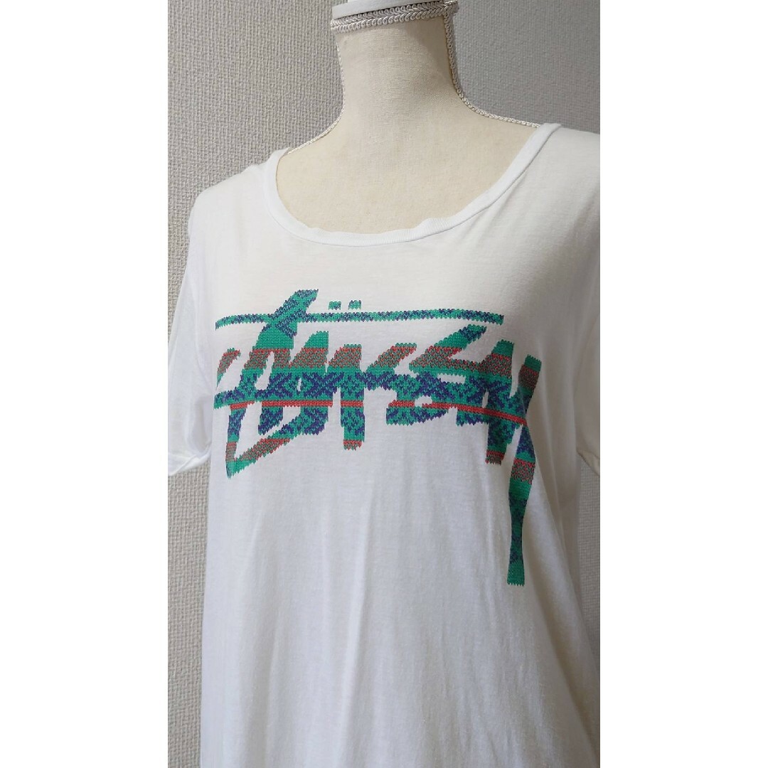 STUSSY(ステューシー)のSTUSSY ロゴプリント Uネック Tシャツ ホワイト XS 半袖 レディースのトップス(Tシャツ(半袖/袖なし))の商品写真