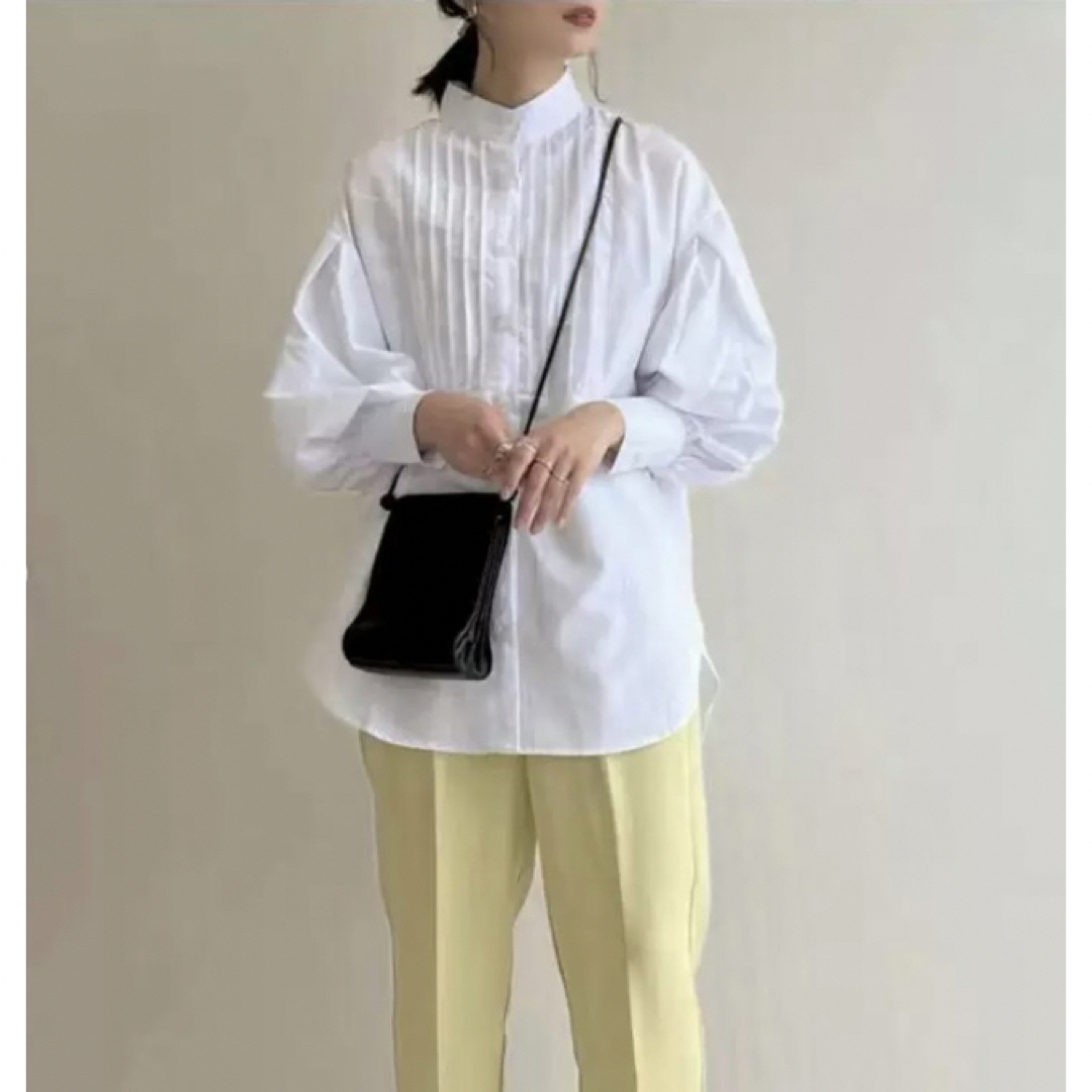 ホワイトシャツ ボリューム袖 おしゃれ ホワイト 体型カバー 韓国 長袖 レディースのトップス(シャツ/ブラウス(長袖/七分))の商品写真
