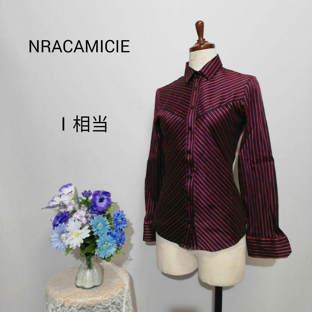 NARACAMICIE(ナラカミーチェ)のナラカミーチェ　極上美品　ブラウス　М相当　黒色に赤のストライプ レディースのトップス(シャツ/ブラウス(長袖/七分))の商品写真