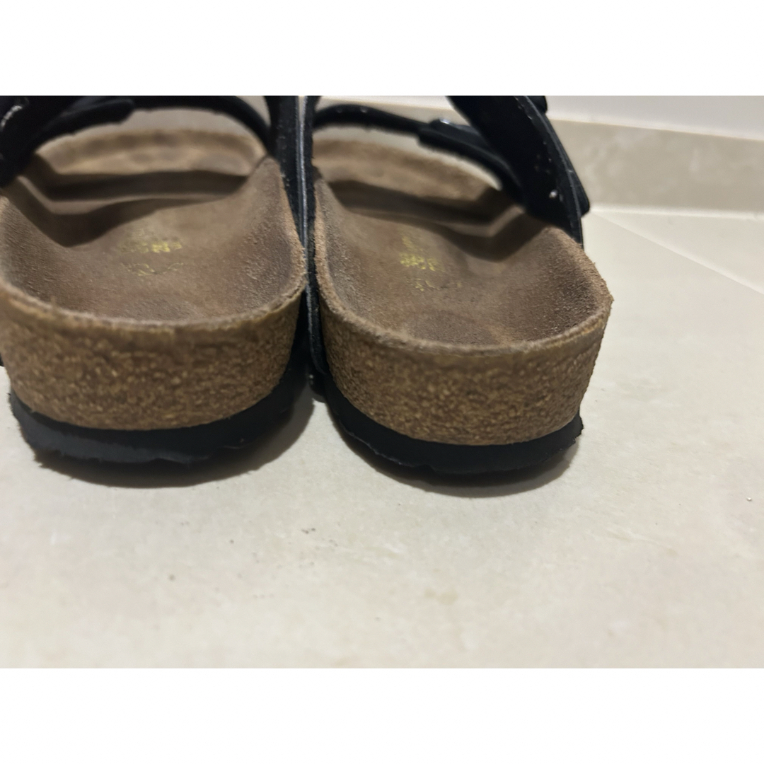 BIRKENSTOCK(ビルケンシュトック)のビルケンシュトック  黒 アリゾナブラック サンダル 25cm メンズの靴/シューズ(サンダル)の商品写真