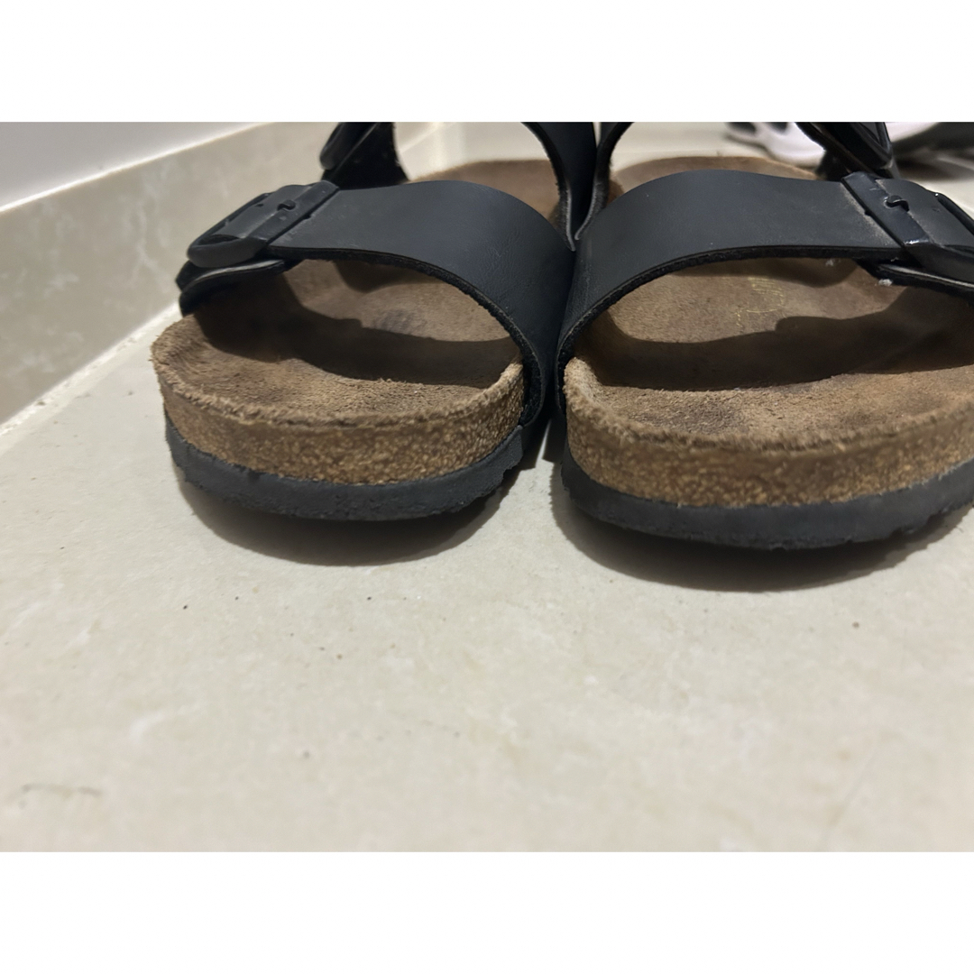 BIRKENSTOCK(ビルケンシュトック)のビルケンシュトック  黒 アリゾナブラック サンダル 25cm メンズの靴/シューズ(サンダル)の商品写真