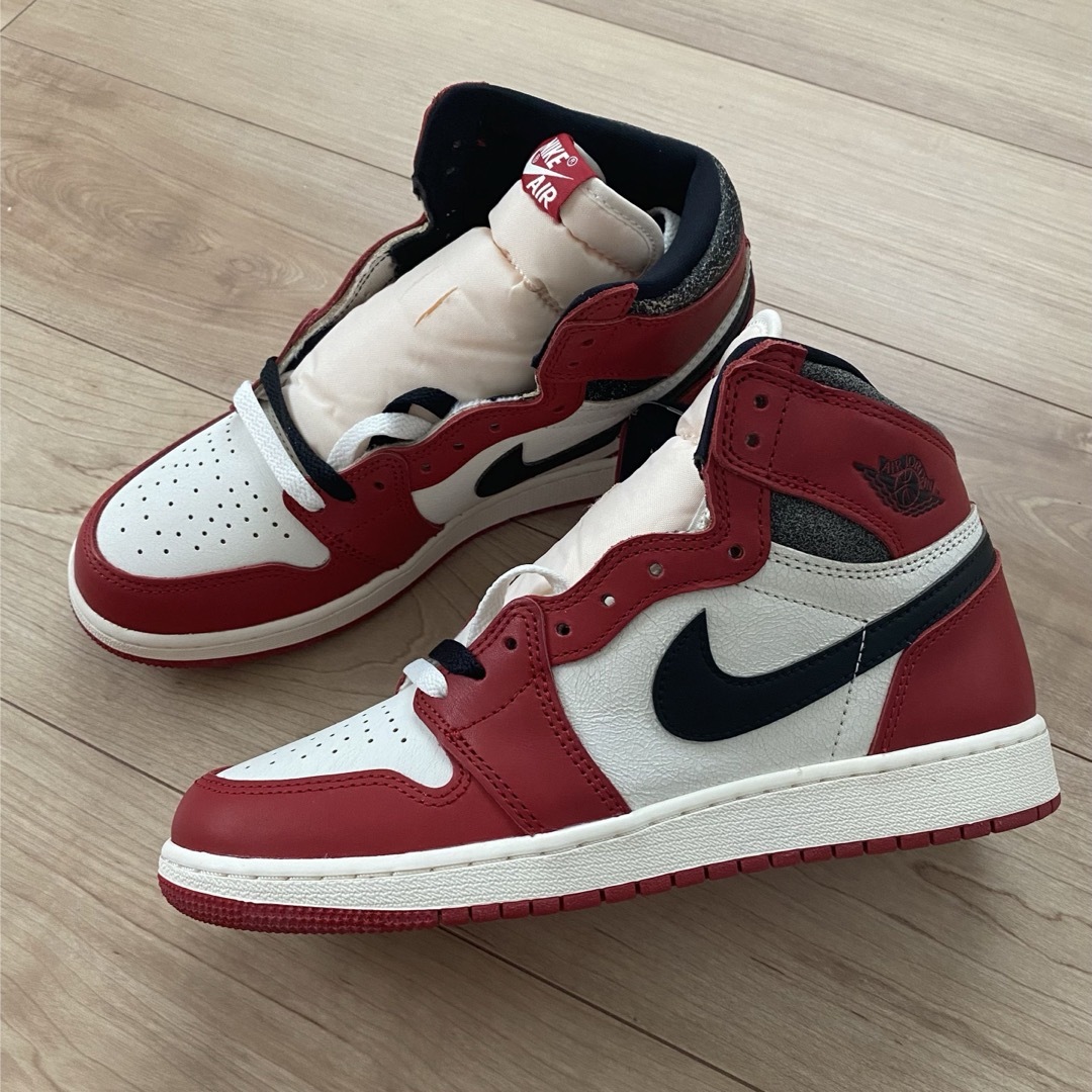 NIKE(ナイキ)のエアジョーダン1  シカゴAIR JORDAN 1 HIGH GS 25 cm メンズの靴/シューズ(スニーカー)の商品写真