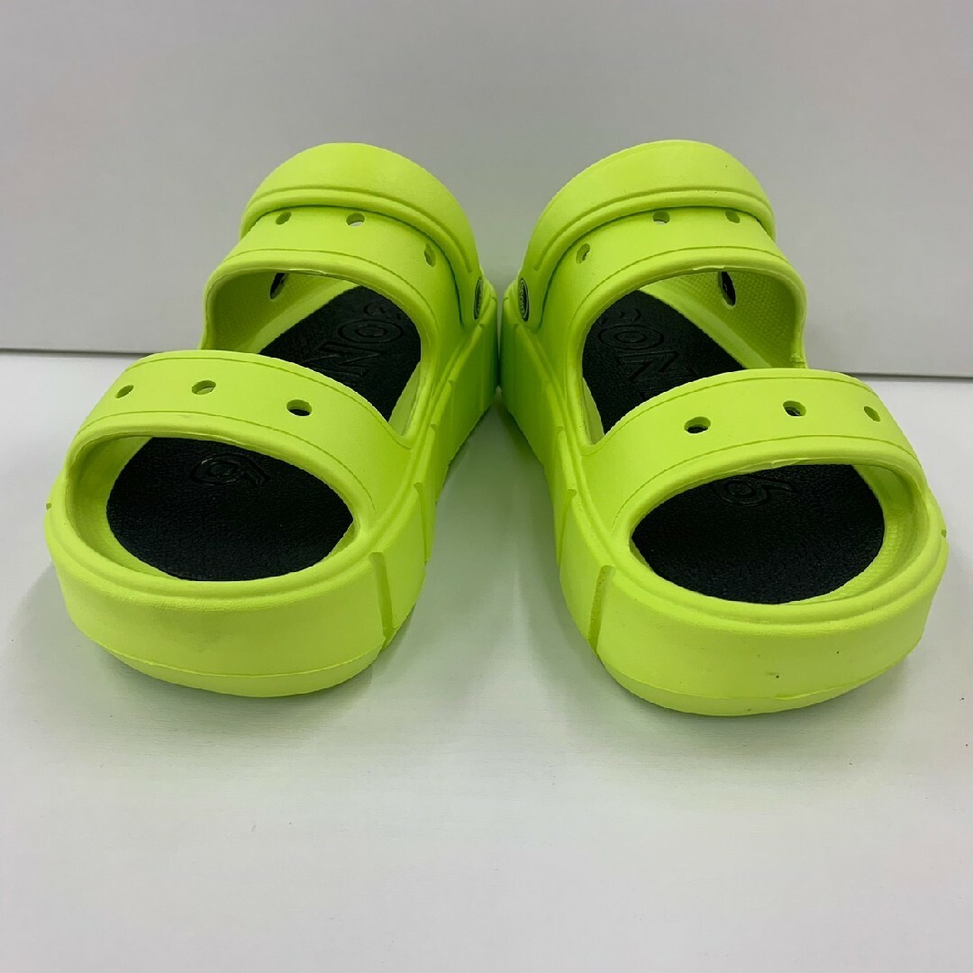 L/24.0-25.0cm レディース 新品  厚底サンダル 新品未使用 緑 レディースの靴/シューズ(サンダル)の商品写真