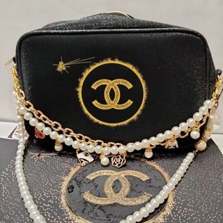 CHANEL - US限定シャネルノベルティポーチ【箱付き】