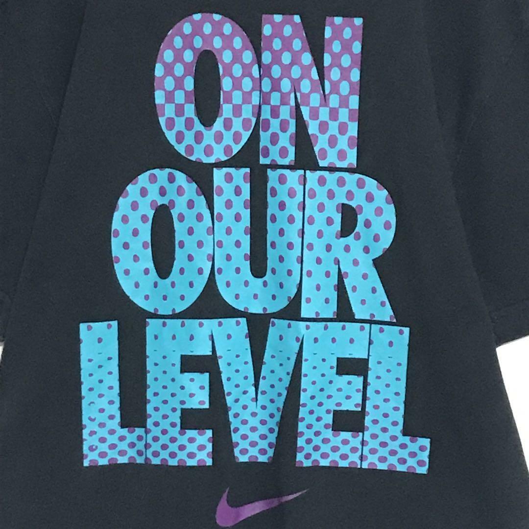 NIKE(ナイキ)の【人気定番】ナイキ　ロゴ入りTシャツ　ブラック　人気デザイン　S  F980 メンズのトップス(Tシャツ/カットソー(半袖/袖なし))の商品写真