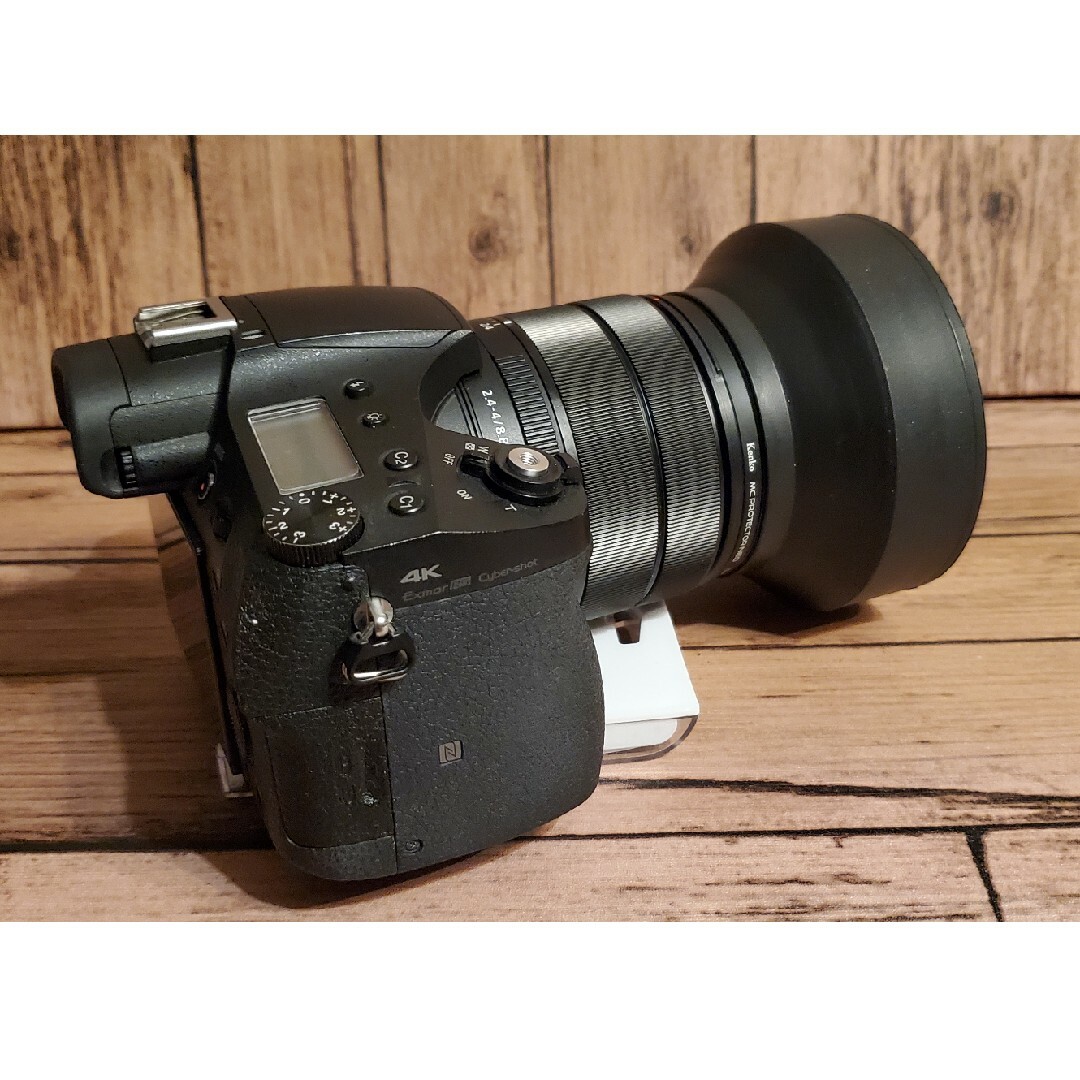 SONY(ソニー)の【限定値下】美品 SONY RX10M3 24-600mm  高倍率 スマホ/家電/カメラのカメラ(コンパクトデジタルカメラ)の商品写真