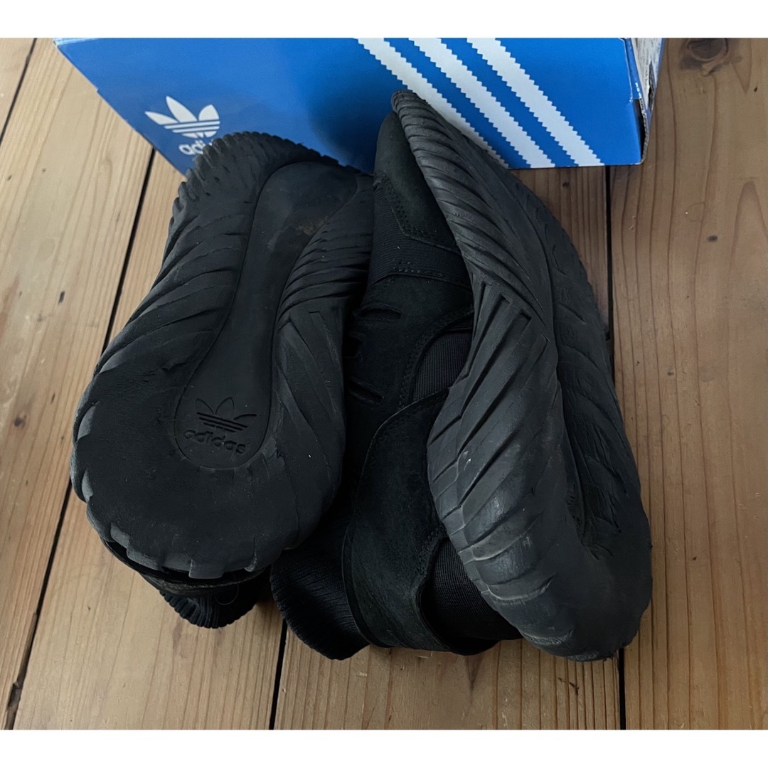 adidas(アディダス)のadidas TUBULAR DOOM アディダス オリジナルス チューブラー メンズの靴/シューズ(スニーカー)の商品写真