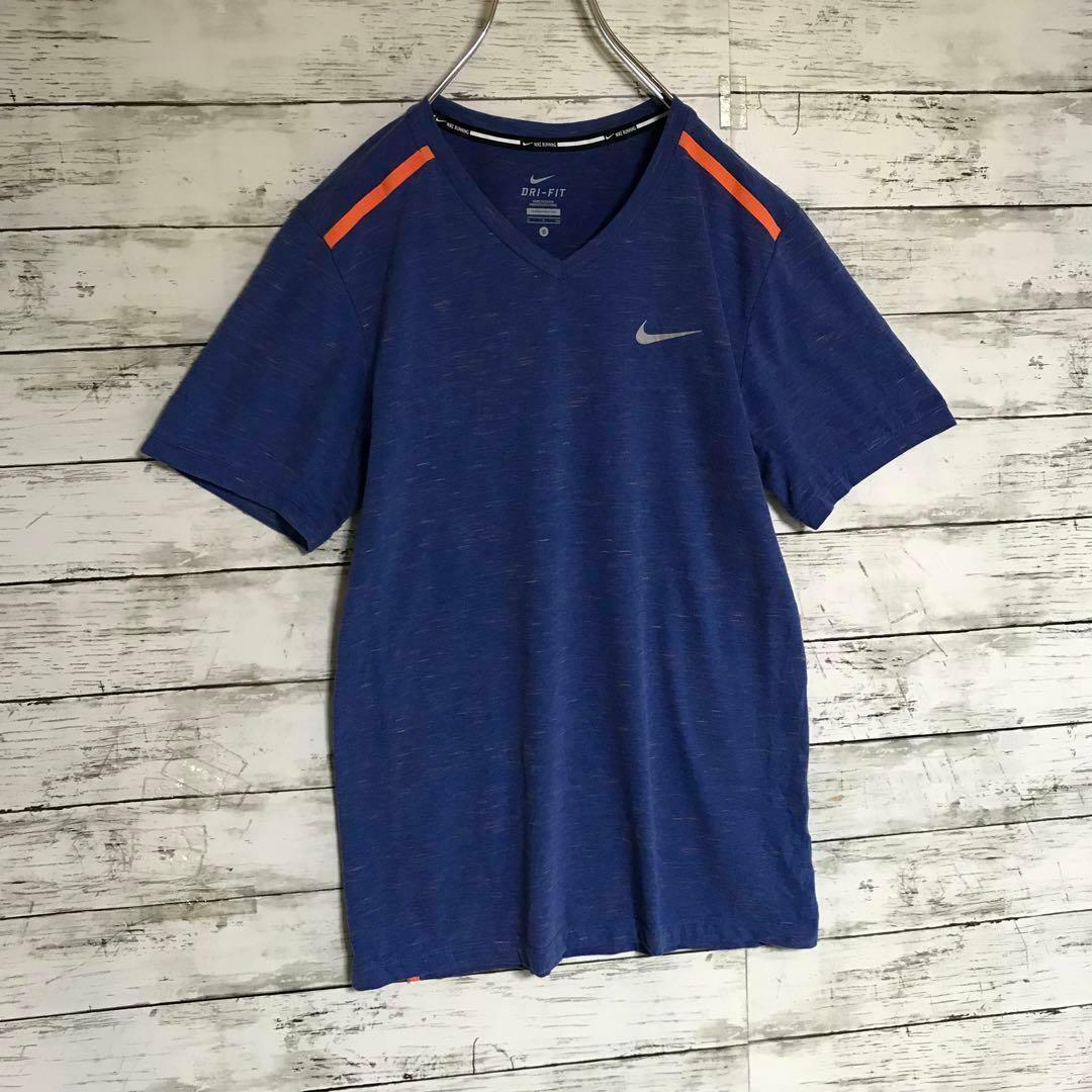 NIKE(ナイキ)の【ドライフィット】ナイキ　プリントロゴ入りランニングTシャツ　ＶネックA520 メンズのトップス(Tシャツ/カットソー(半袖/袖なし))の商品写真