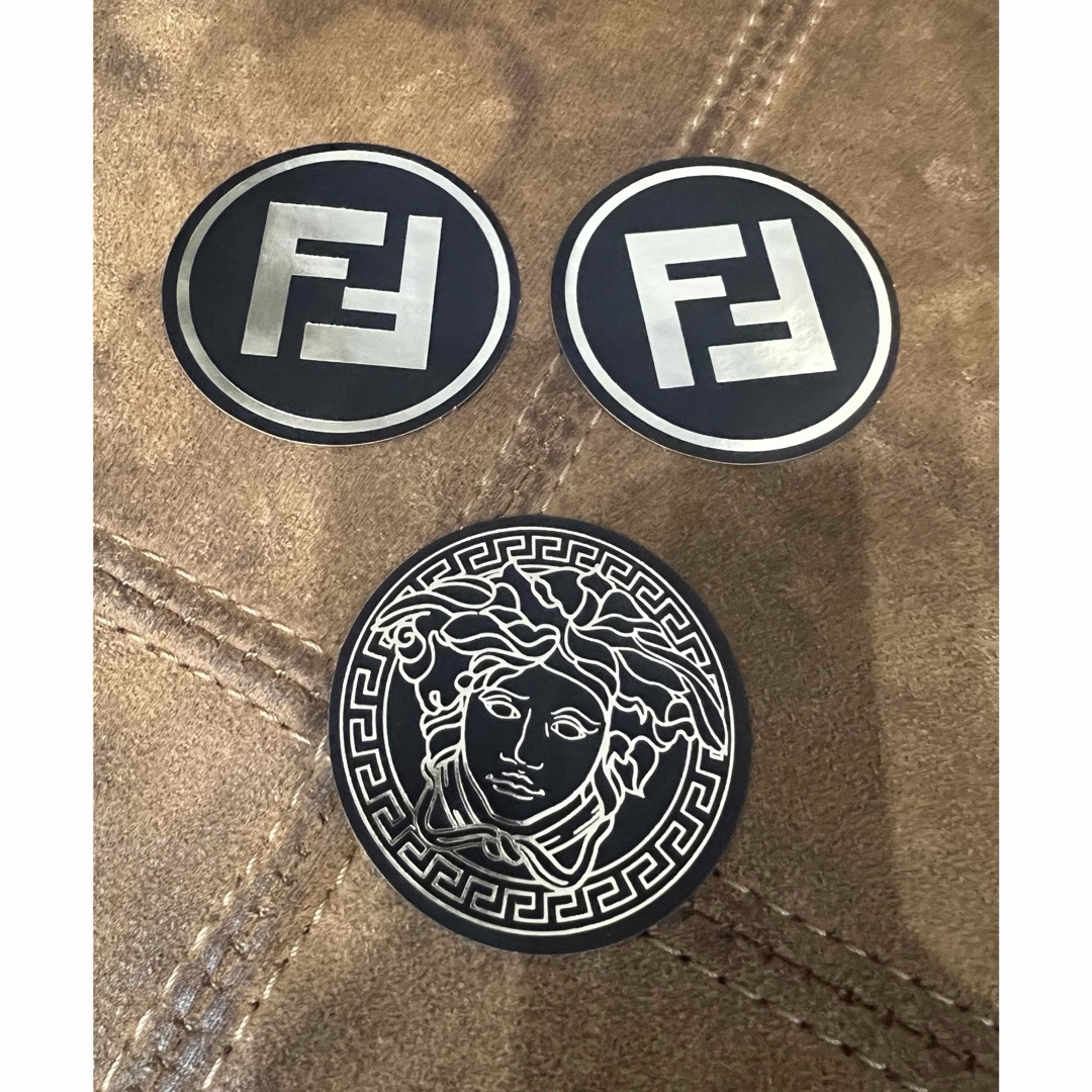 FENDI(フェンディ)のFENDI×VERSACE コラボステッカーセット メンズのファッション小物(その他)の商品写真