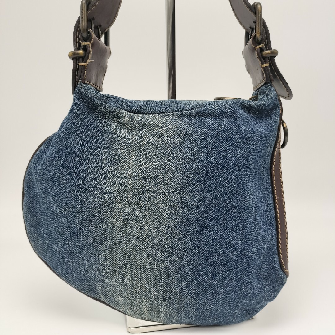 FENDI(フェンディ)の極美品✨フェンディ　ショルダーバッグ　デニム レディースのバッグ(ショルダーバッグ)の商品写真