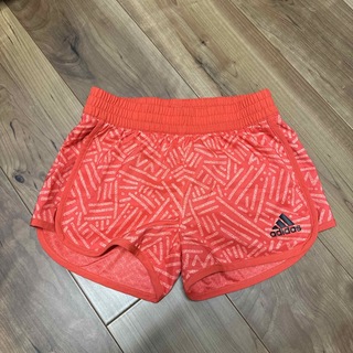 アディダス(adidas)の新品　adidas キッズトラックパンツ　短パン　130(パンツ/スパッツ)