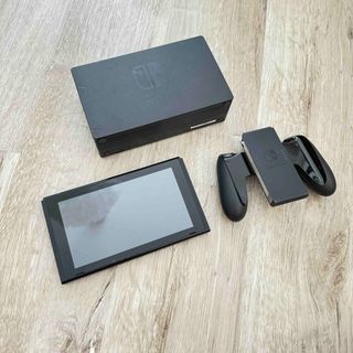 ニンテンドースイッチ(Nintendo Switch)の新型 任天堂 Switch 本体 プラス付属品(携帯用ゲーム機本体)