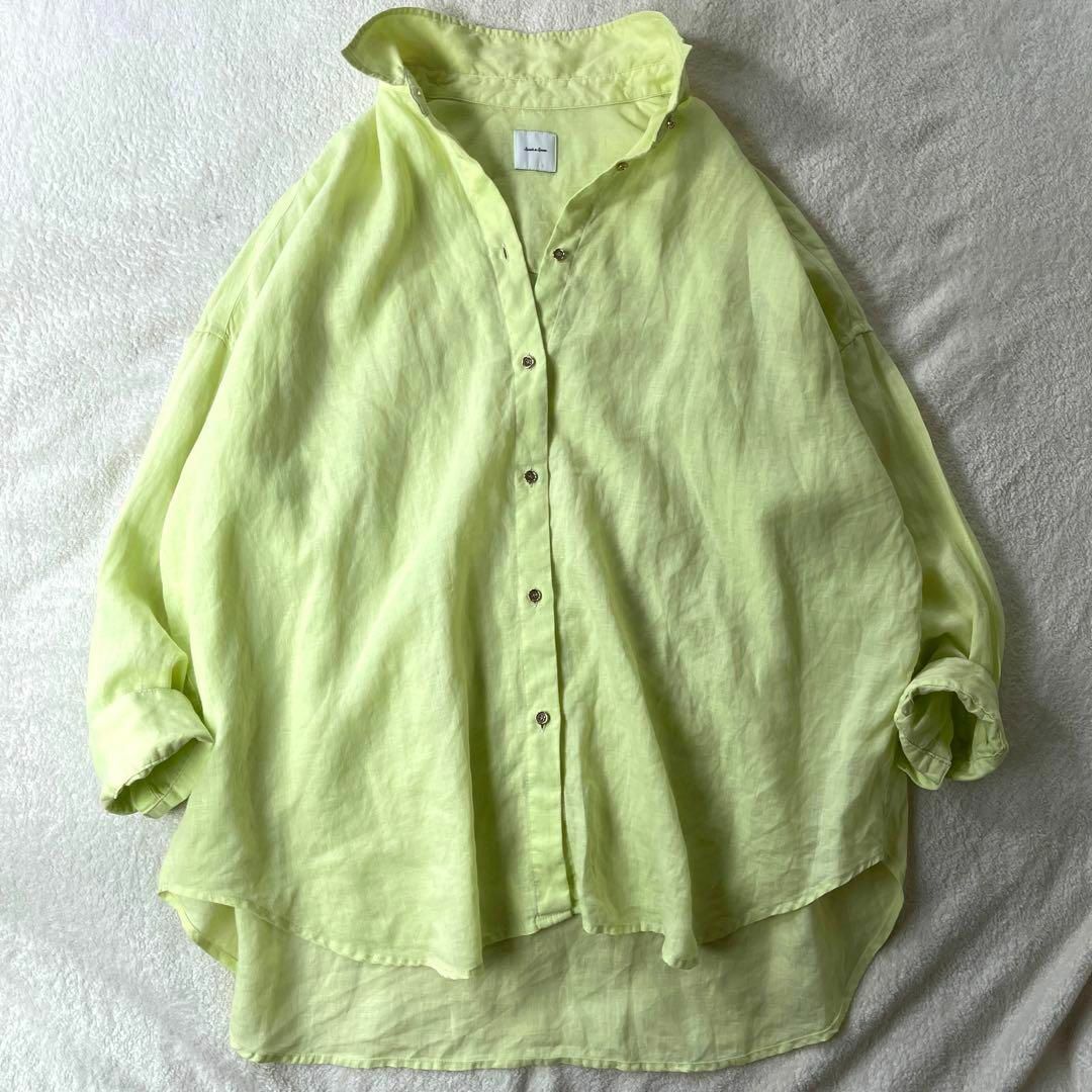 Spick & Span(スピックアンドスパン)のスピックアンドスパン 麻 リネン ビッグシャツ ブラウス オーバーサイズ  黄緑 レディースのトップス(シャツ/ブラウス(長袖/七分))の商品写真