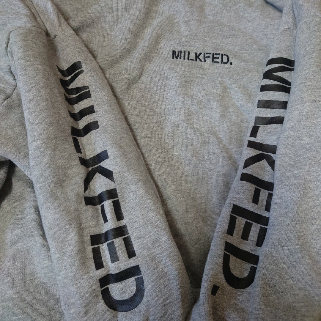MILKFED.(ミルクフェド)のミルクフェド ロング ワンピース トレーナー スウェット 長袖 お色はグレー レディースのワンピース(ロングワンピース/マキシワンピース)の商品写真