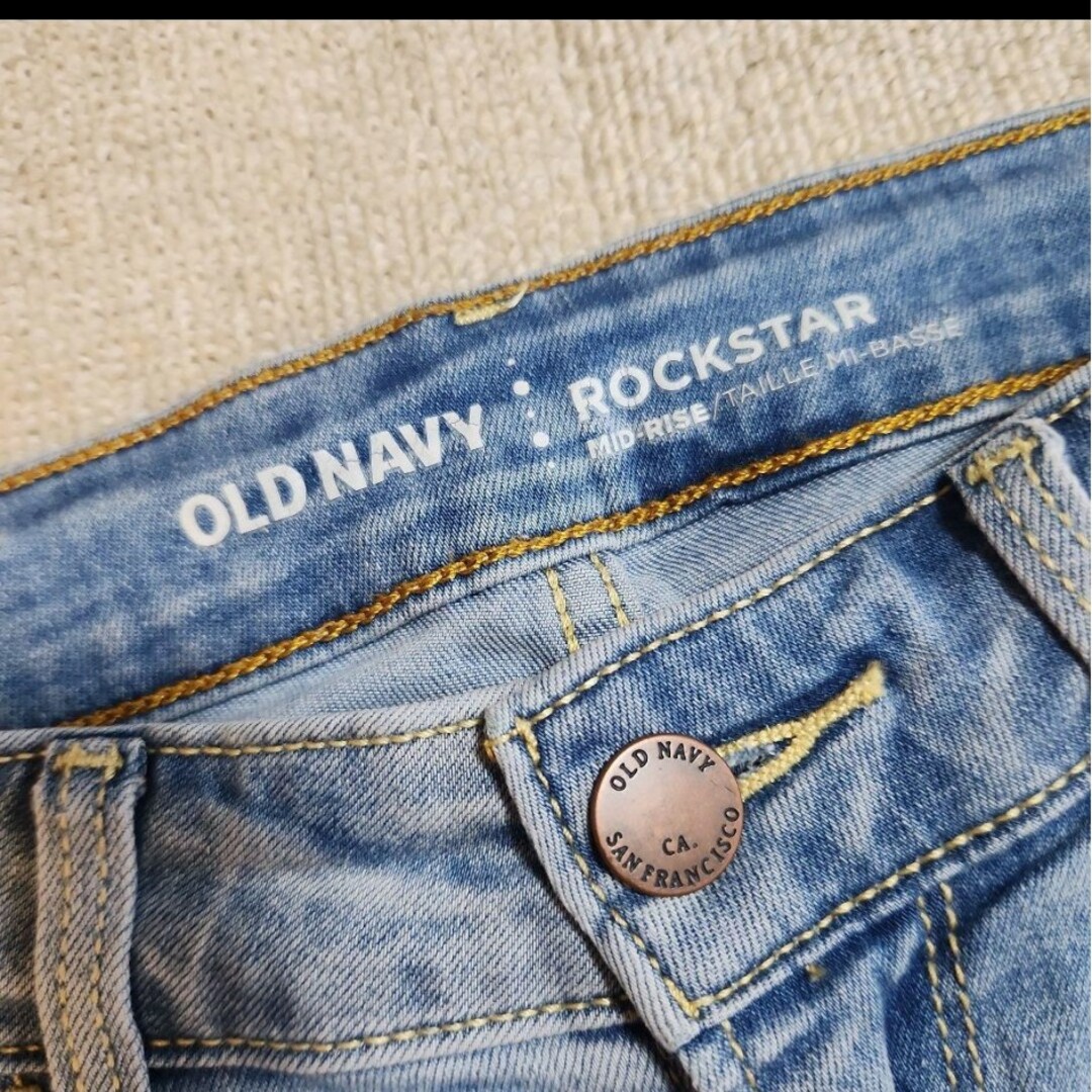 Old Navy(オールドネイビー)のオールドネイビー ダメージスキニーデニム M レディースのパンツ(デニム/ジーンズ)の商品写真