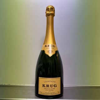 クリュッグ(Krug)のクリュグ 750ml 1本 新品 未開栓 箱無し クリュッグ KRUG(シャンパン/スパークリングワイン)