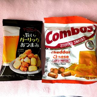 Combos  BAKED PRETZE   SNACKS(菓子/デザート)