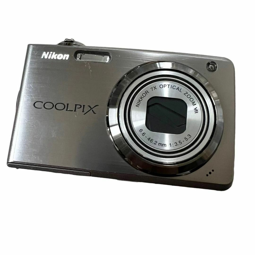 Nikon(ニコン)の【付属品完備】Nikon COOLPIX S630 デジカメ　コンデジ　ニコン スマホ/家電/カメラのカメラ(コンパクトデジタルカメラ)の商品写真