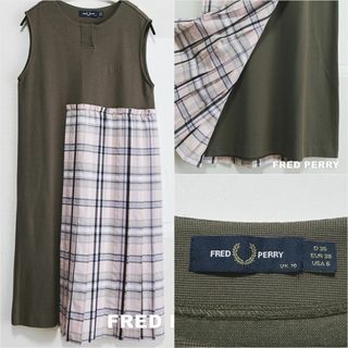 フレッドペリー(FRED PERRY)の【FRED PERRY】刺繍ローレルロゴ MIX PLEATED DRESS(ひざ丈ワンピース)