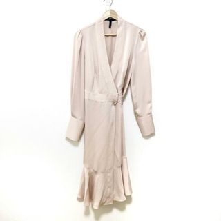 ビーシービージーマックスアズリア(BCBGMAXAZRIA)のBCBGMAXAZRIA(ビーシービージーマックスアズリア) ワンピース サイズS レディース - ライトピンク 長袖/ロング/カシュクール(その他)