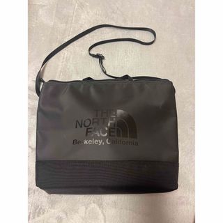 ザノースフェイス(THE NORTH FACE)の美品THE NORTH FACE ポーチ(ショルダーバッグ)