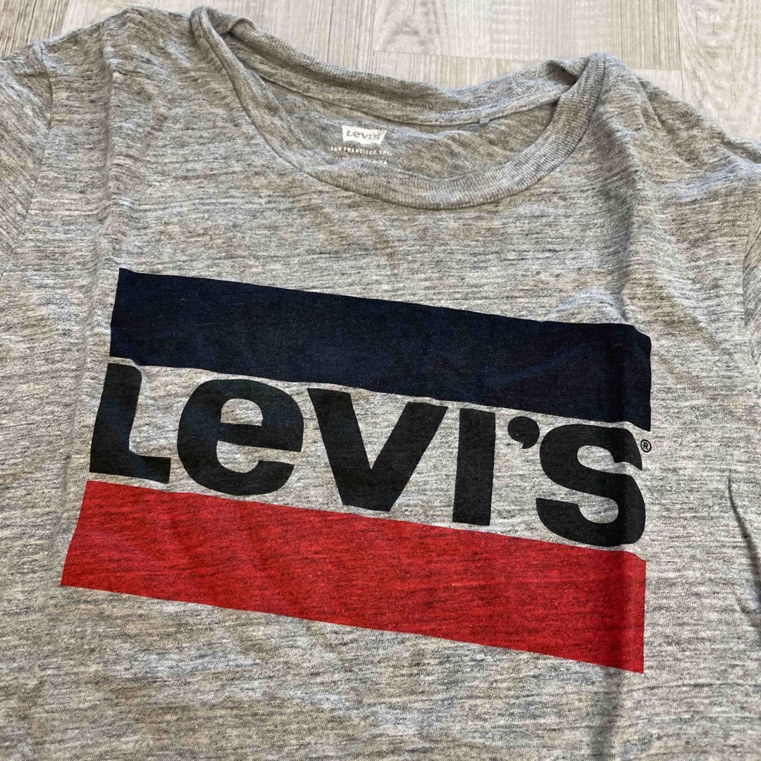 Levi's(リーバイス)のLevi’s リーバイス  Tシャツ レディースのトップス(Tシャツ(半袖/袖なし))の商品写真