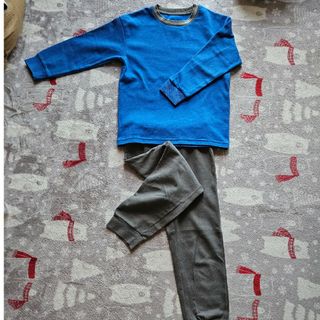 ユニクロ(UNIQLO)のUNIQLOKIDS　AIRism長袖パジャマ120(パジャマ)