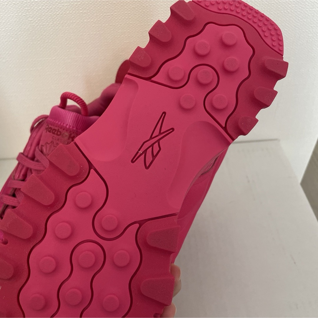 Reebok(リーボック)のクラシックレザー カーディ・B V2 / ピンク レディースの靴/シューズ(スニーカー)の商品写真