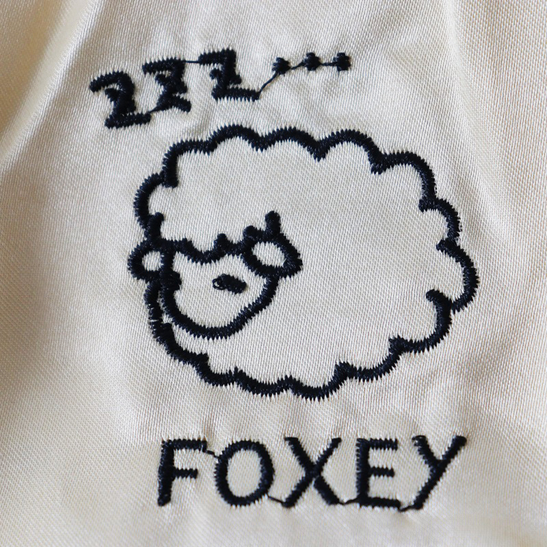 FOXEY(フォクシー)の極美品 フォクシー FOXEY アイマスク＆巾着セット /ベージュ系【2400013849692】 レディースのレディース その他(その他)の商品写真