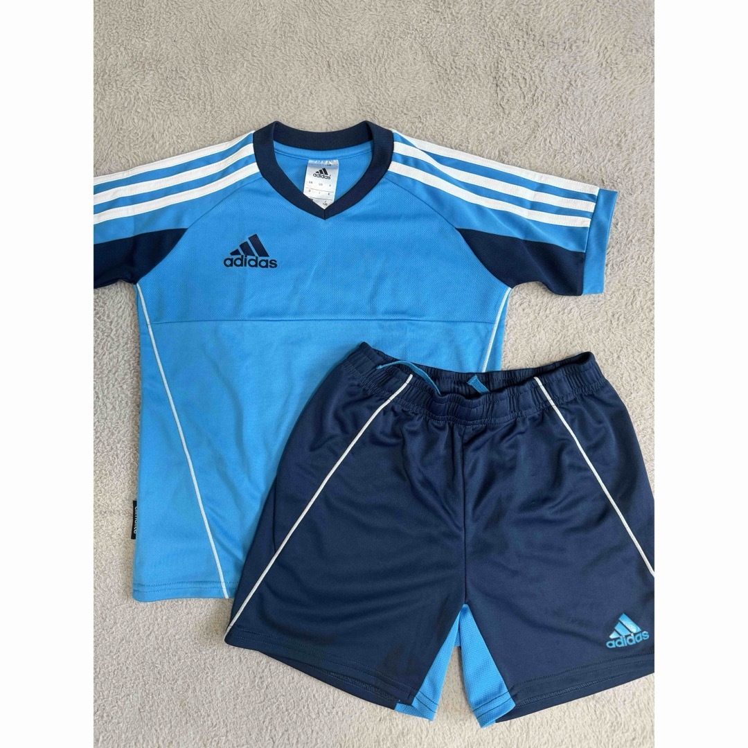 adidas(アディダス)のadidas サッカーウェア上下セット　120㎝ キッズ/ベビー/マタニティのキッズ服男の子用(90cm~)(Tシャツ/カットソー)の商品写真