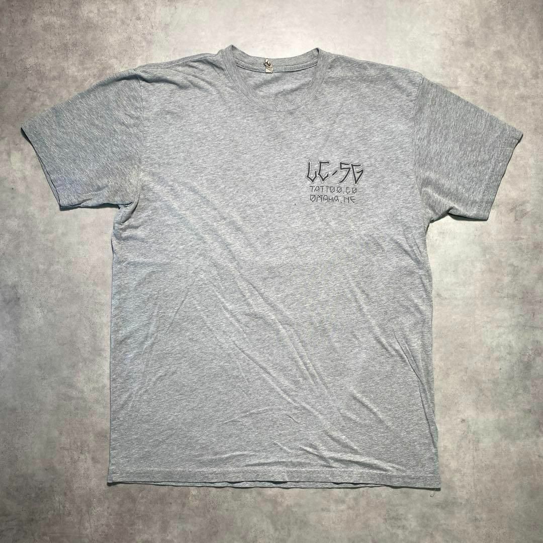 Tatoo タトゥーデザイン グレー プリントTシャツ US古着 アメカジ メンズのトップス(Tシャツ/カットソー(半袖/袖なし))の商品写真